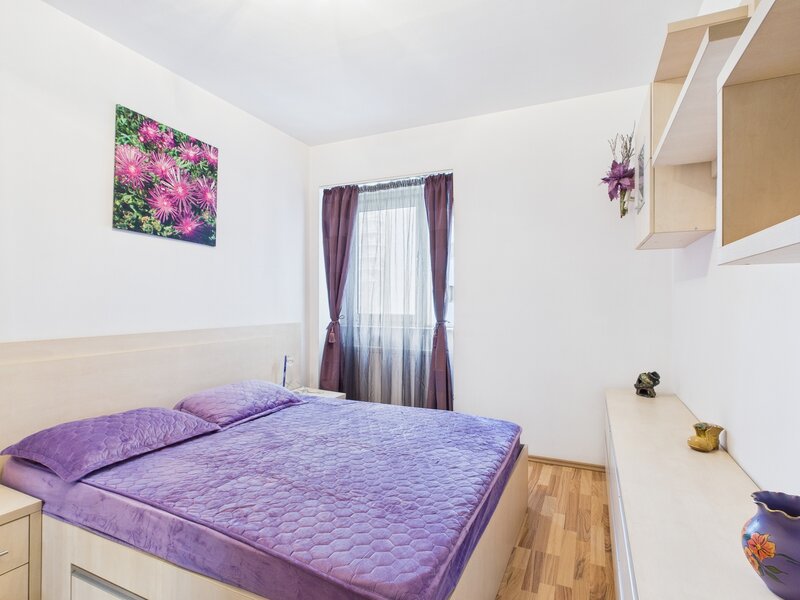 Militari, Uverturii,